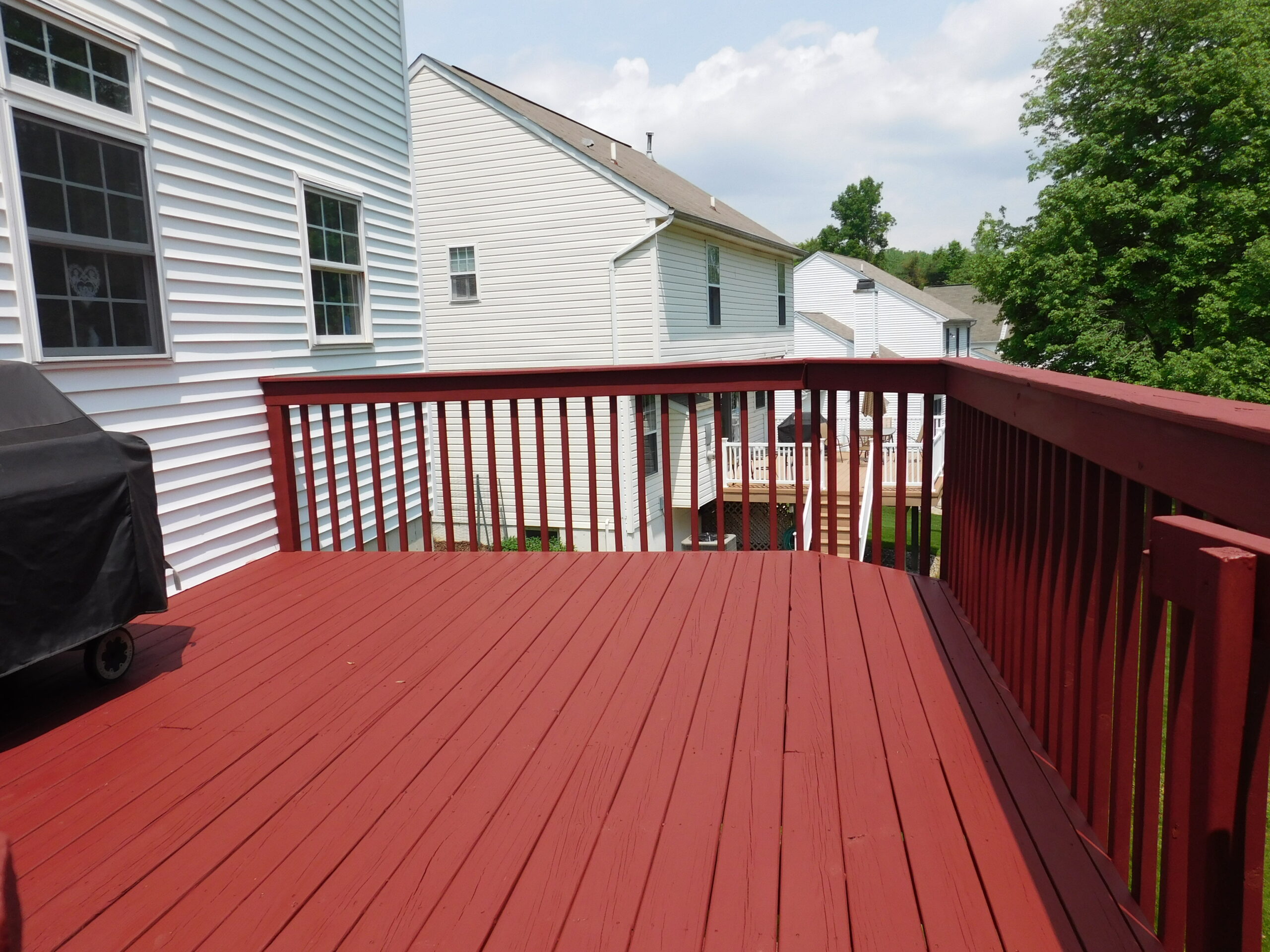 DECK PAINTING & REFINISHING