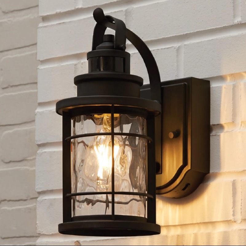 OUTDOOR LIGHT FIXTURES