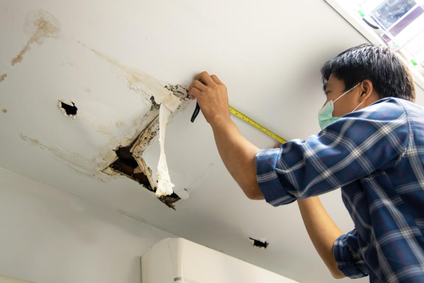 repair-hole-ceiling-water-damage